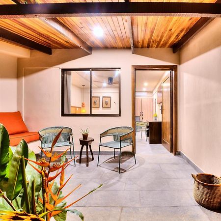 Conga Boutique Hotel Puerto Viejo de Talamanca エクステリア 写真