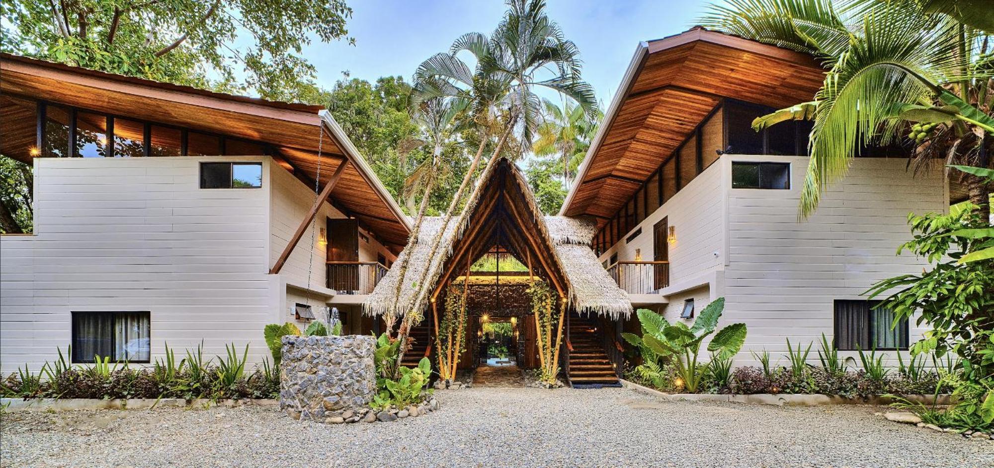 Conga Boutique Hotel Puerto Viejo de Talamanca エクステリア 写真