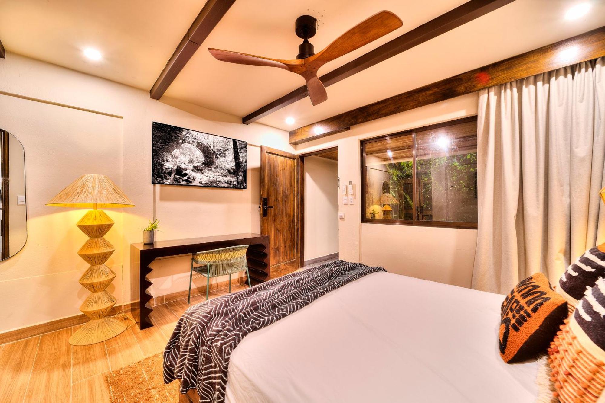 Conga Boutique Hotel Puerto Viejo de Talamanca エクステリア 写真