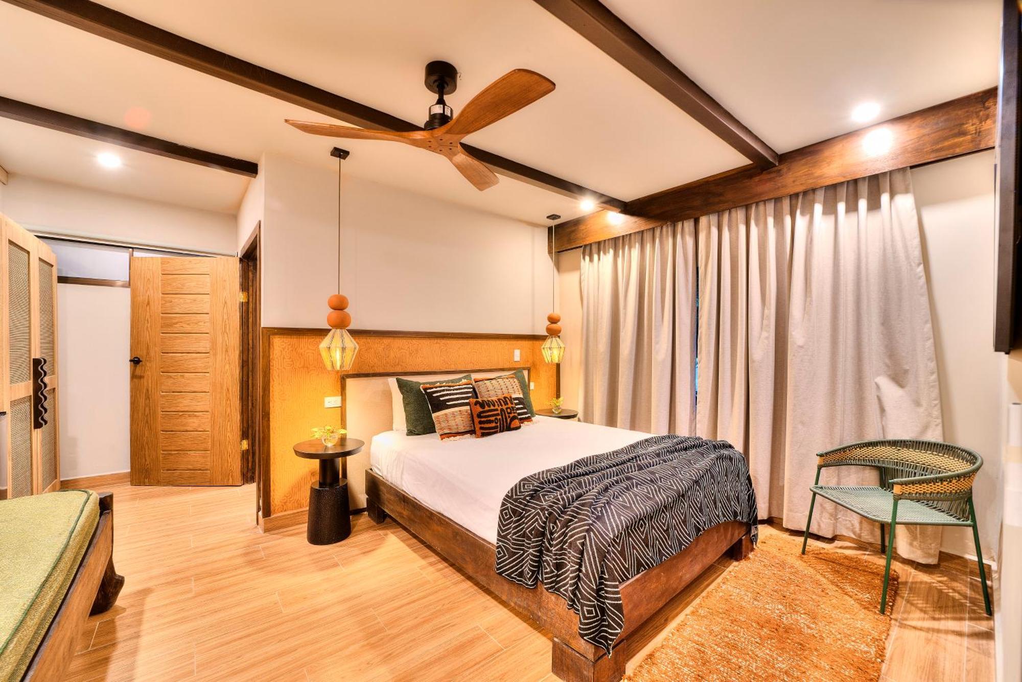 Conga Boutique Hotel Puerto Viejo de Talamanca エクステリア 写真