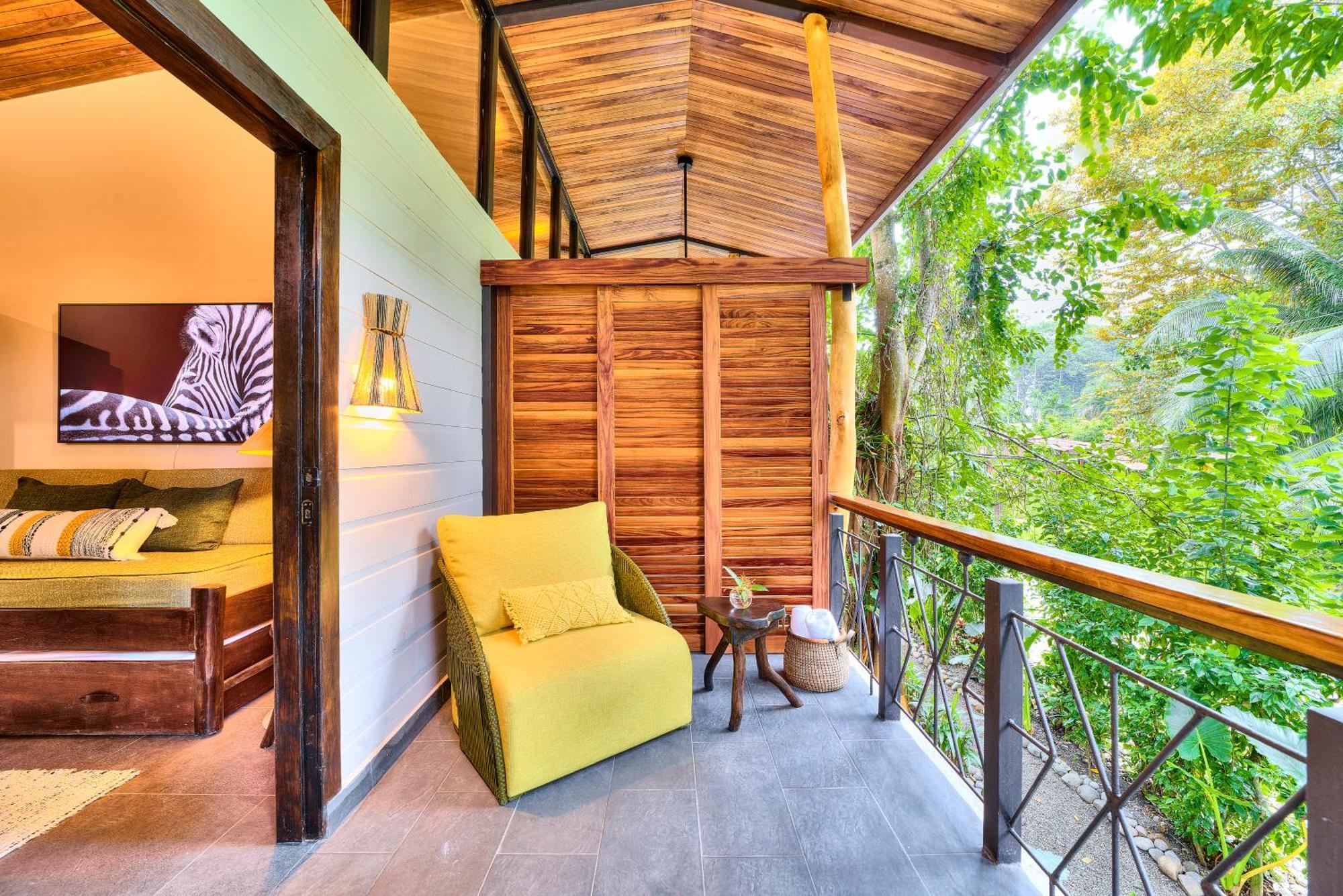 Conga Boutique Hotel Puerto Viejo de Talamanca エクステリア 写真