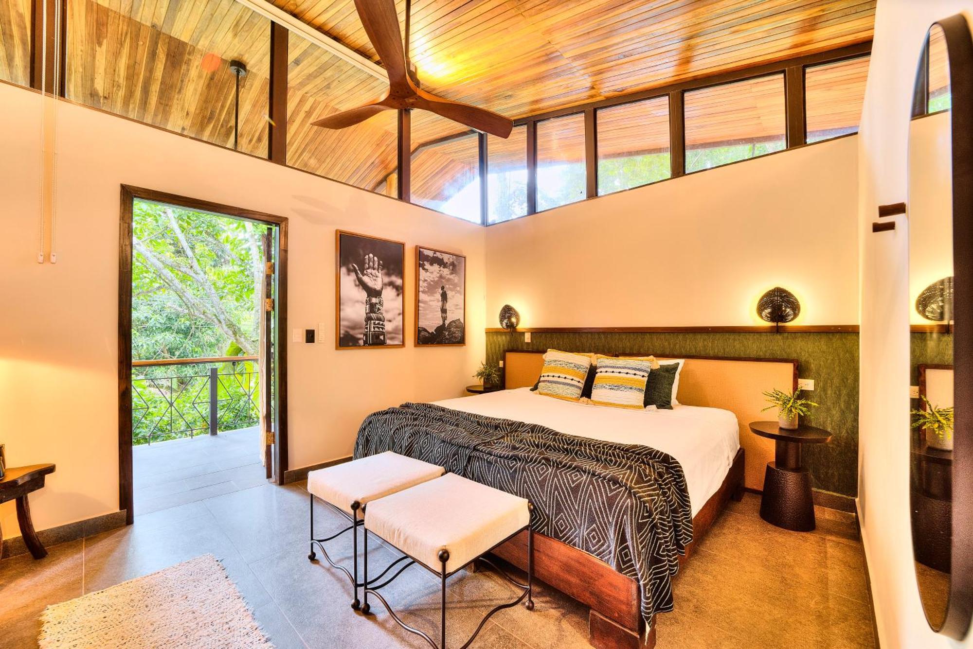 Conga Boutique Hotel Puerto Viejo de Talamanca エクステリア 写真