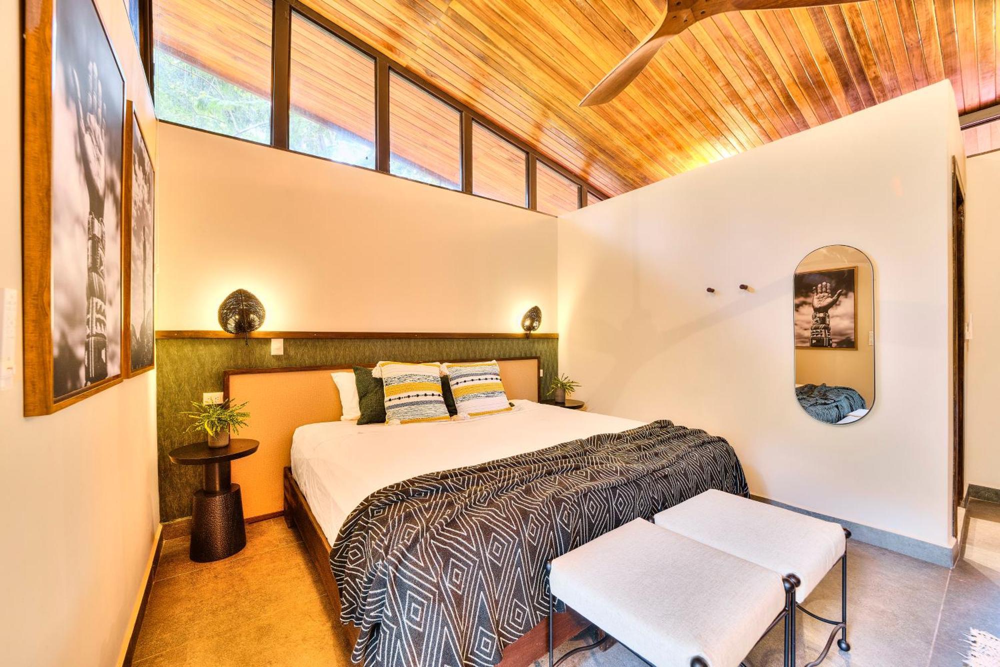 Conga Boutique Hotel Puerto Viejo de Talamanca エクステリア 写真