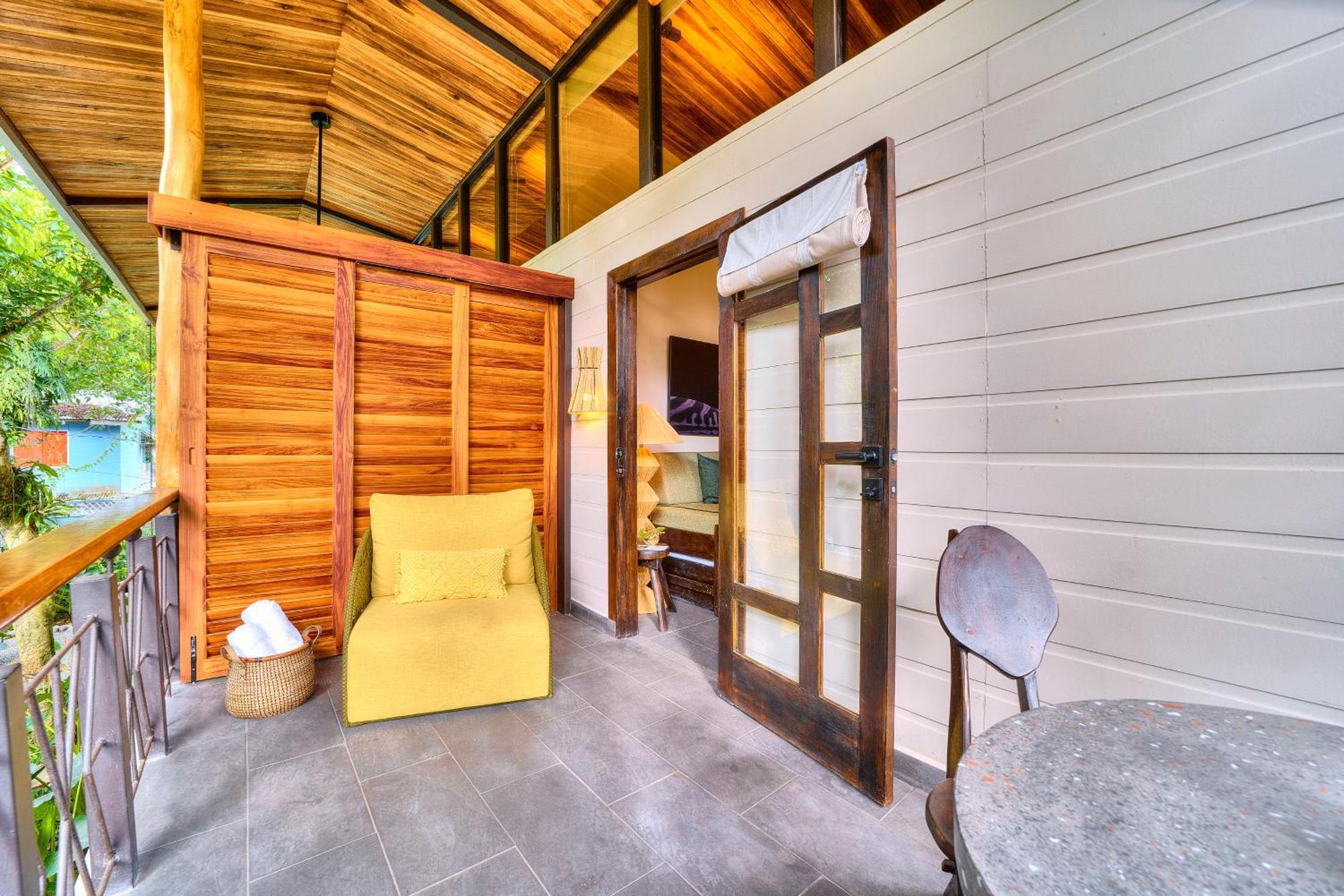 Conga Boutique Hotel Puerto Viejo de Talamanca エクステリア 写真